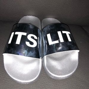 Slides “It’s Lit”